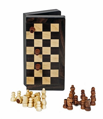WEGAMES MAGNETIC CHESS SET 8"